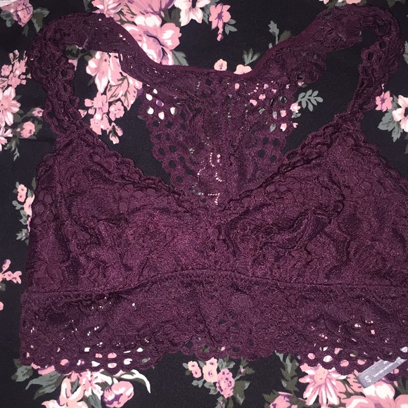 Small Bralettes. Aerie and Candies. - Picture 2 of 3